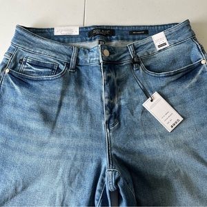 New The Priscilla Jeans by Judy Blue 18W Relaxed Fit High Waist ~ med blue